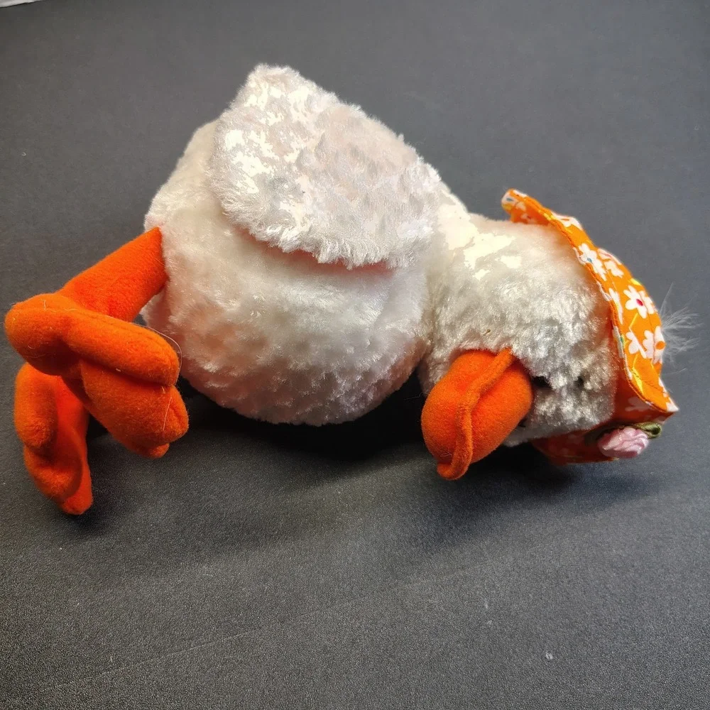 amela duck NWT plush duck